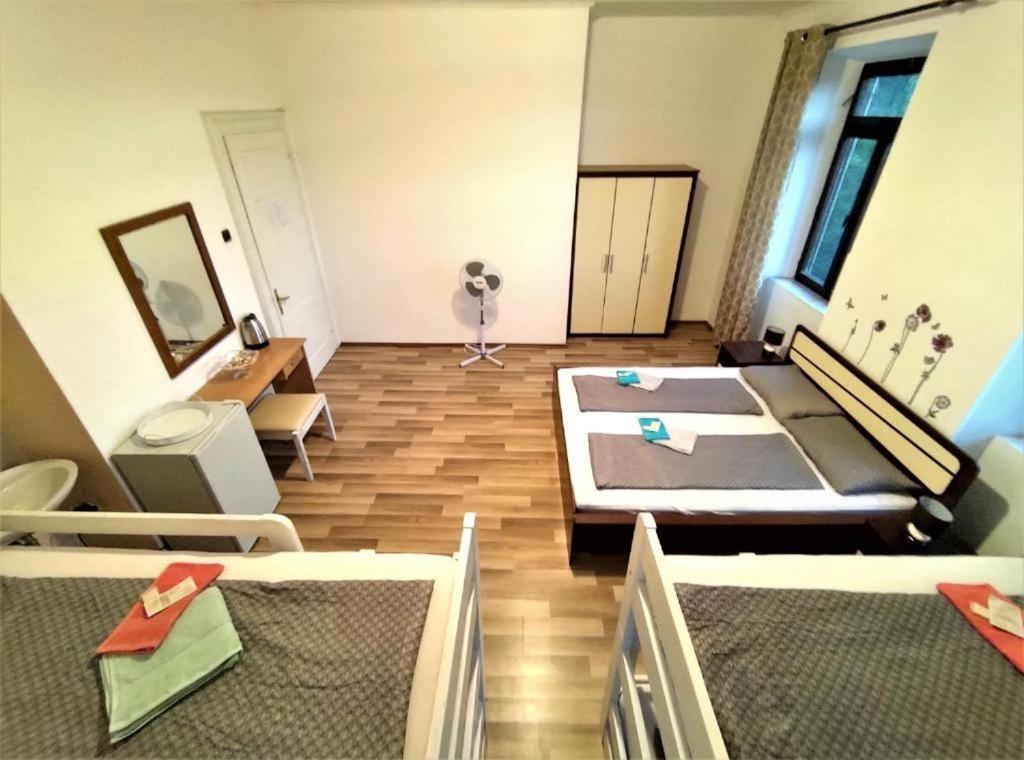 Hostel San Valentino Bašanija Buitenkant foto