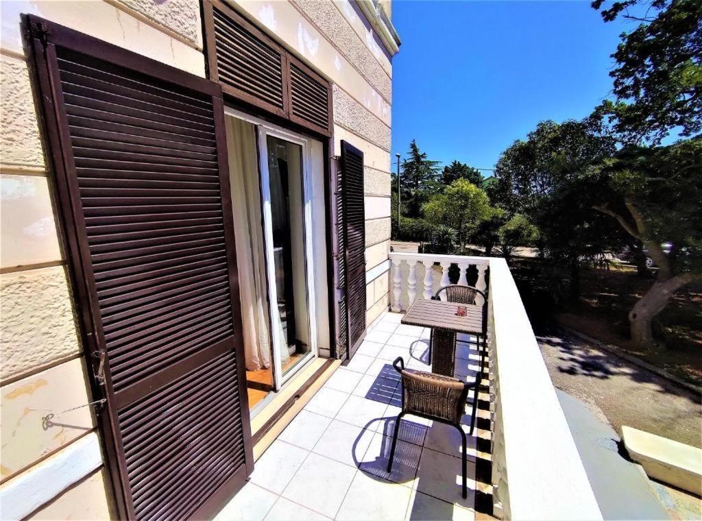 Hostel San Valentino Bašanija Buitenkant foto