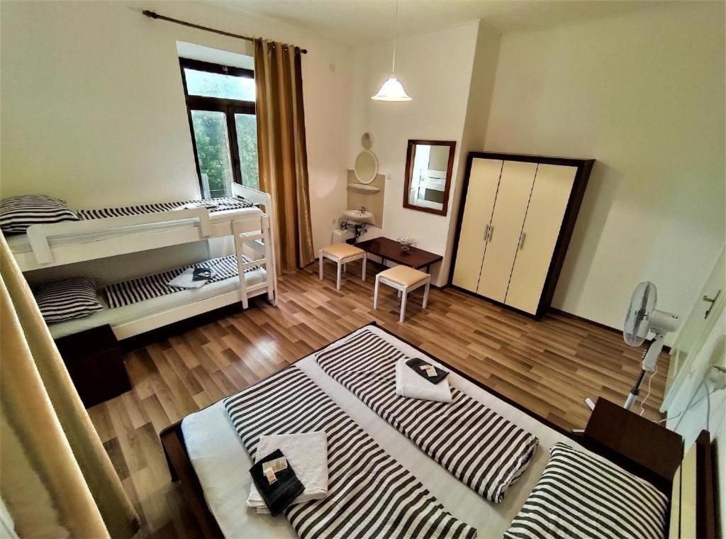 Hostel San Valentino Bašanija Buitenkant foto