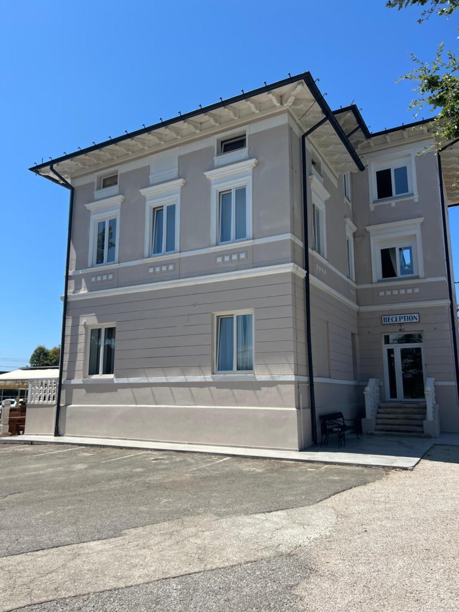 Hostel San Valentino Bašanija Buitenkant foto